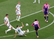 开云体育app-关于欧国联比赛场上风云变幻，球员表现抢眼的信息