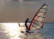 开云下载-西班牙帆船运动员领先于比赛