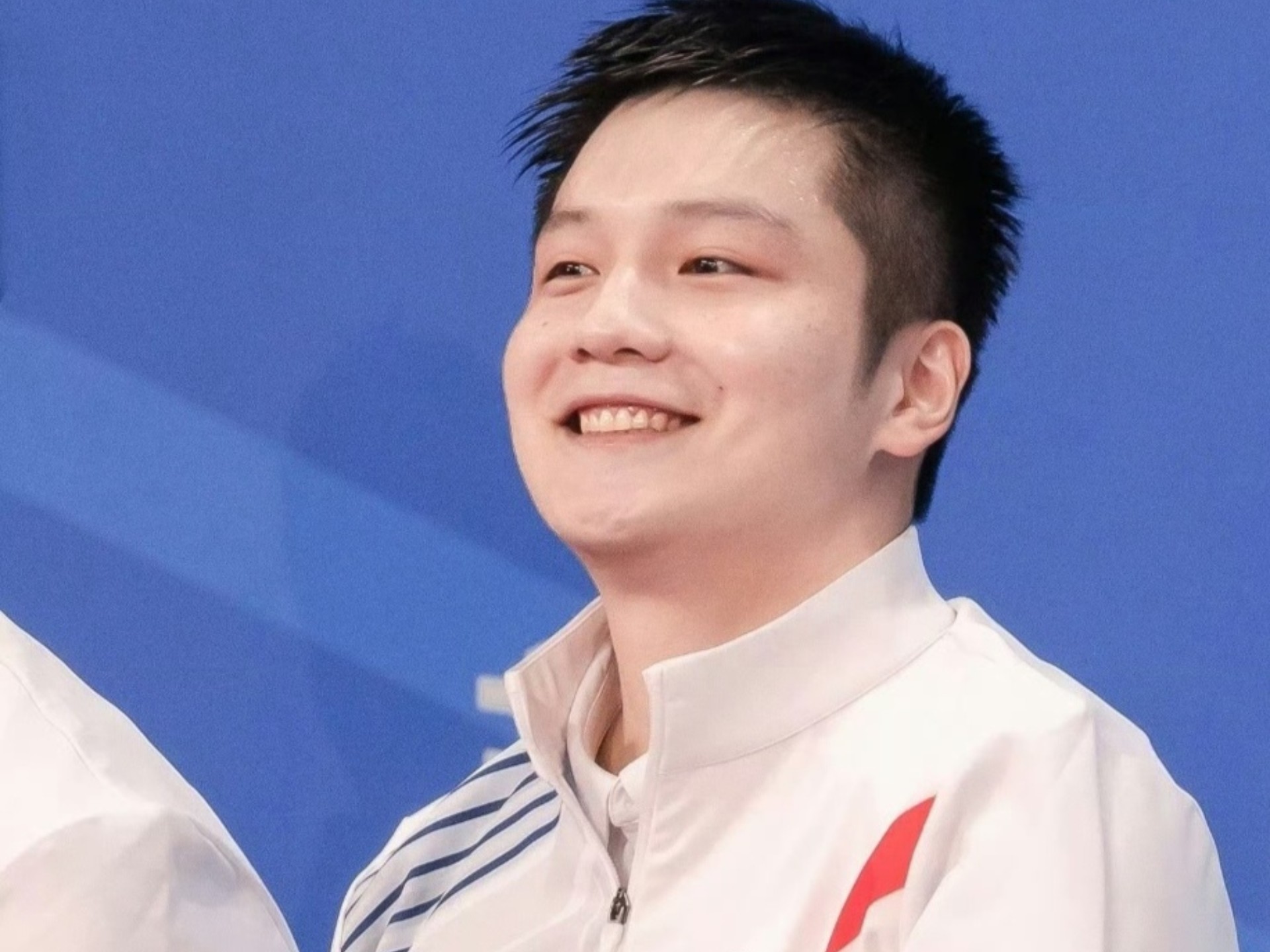 日本队翻盘中国队,樊振东统治全场 日本队翻盘中国队,樊振东统治全场