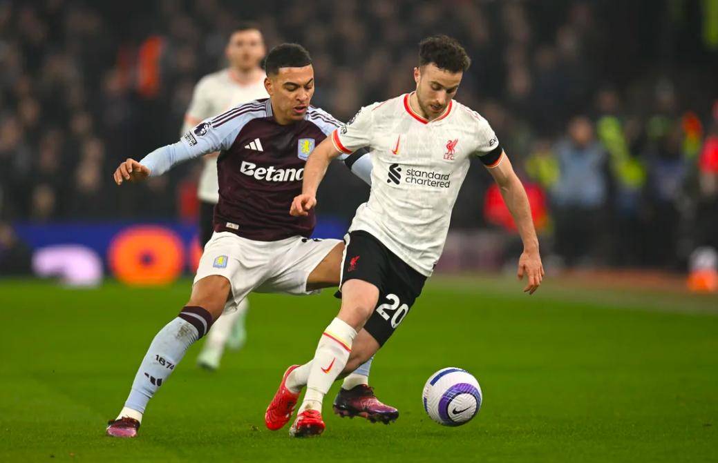 利物浦中场传射得手，助球队领跑