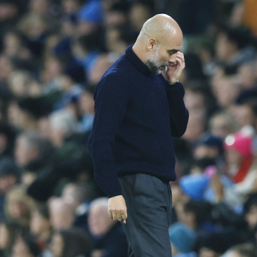 包含曼城主场全取三分，继续追赶榜首的词条