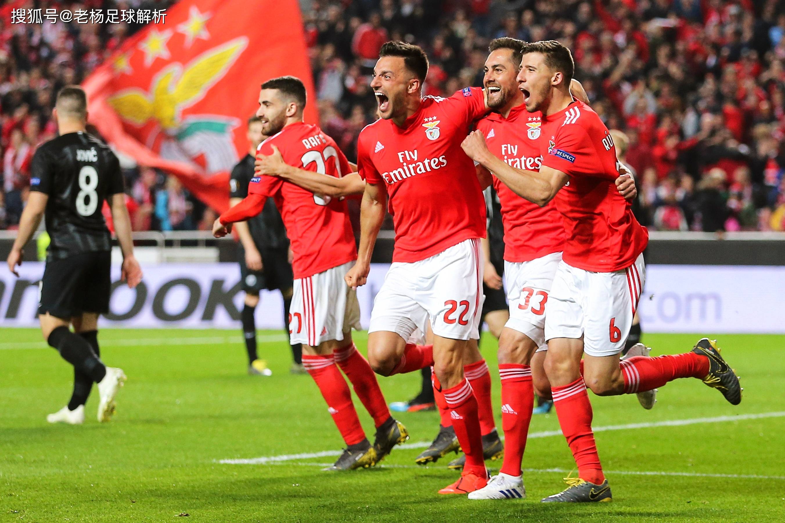 欧洲足球赛事中，一场集火花与激情于一身的对决的简单介绍