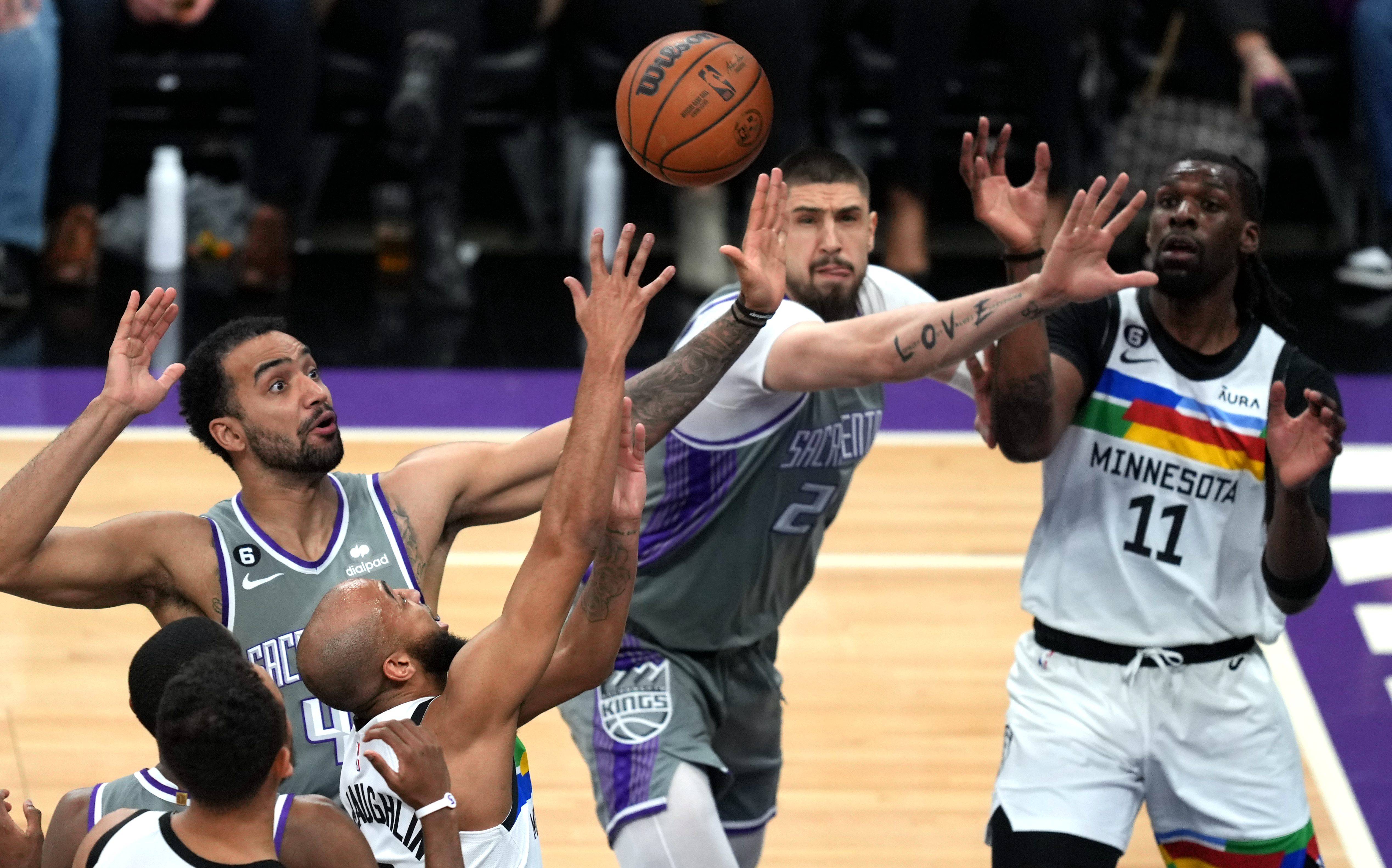 绿军惨遭森林狼逆袭，失去胜利机会