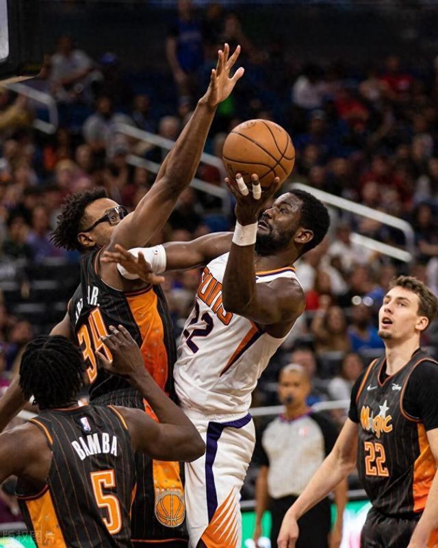 包含篮网B队强势南韩男篮，艾顿统治全场的词条