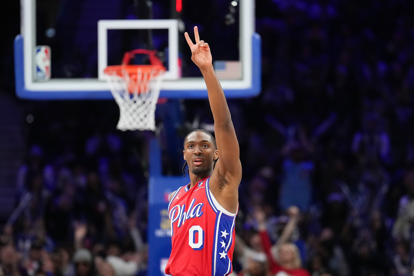 76人力克北京队，詹姆斯点燃赛场