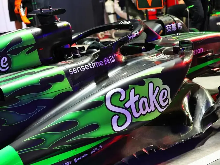 关于索伯车队险胜法拉利，佩雷兹刷新纪录的信息