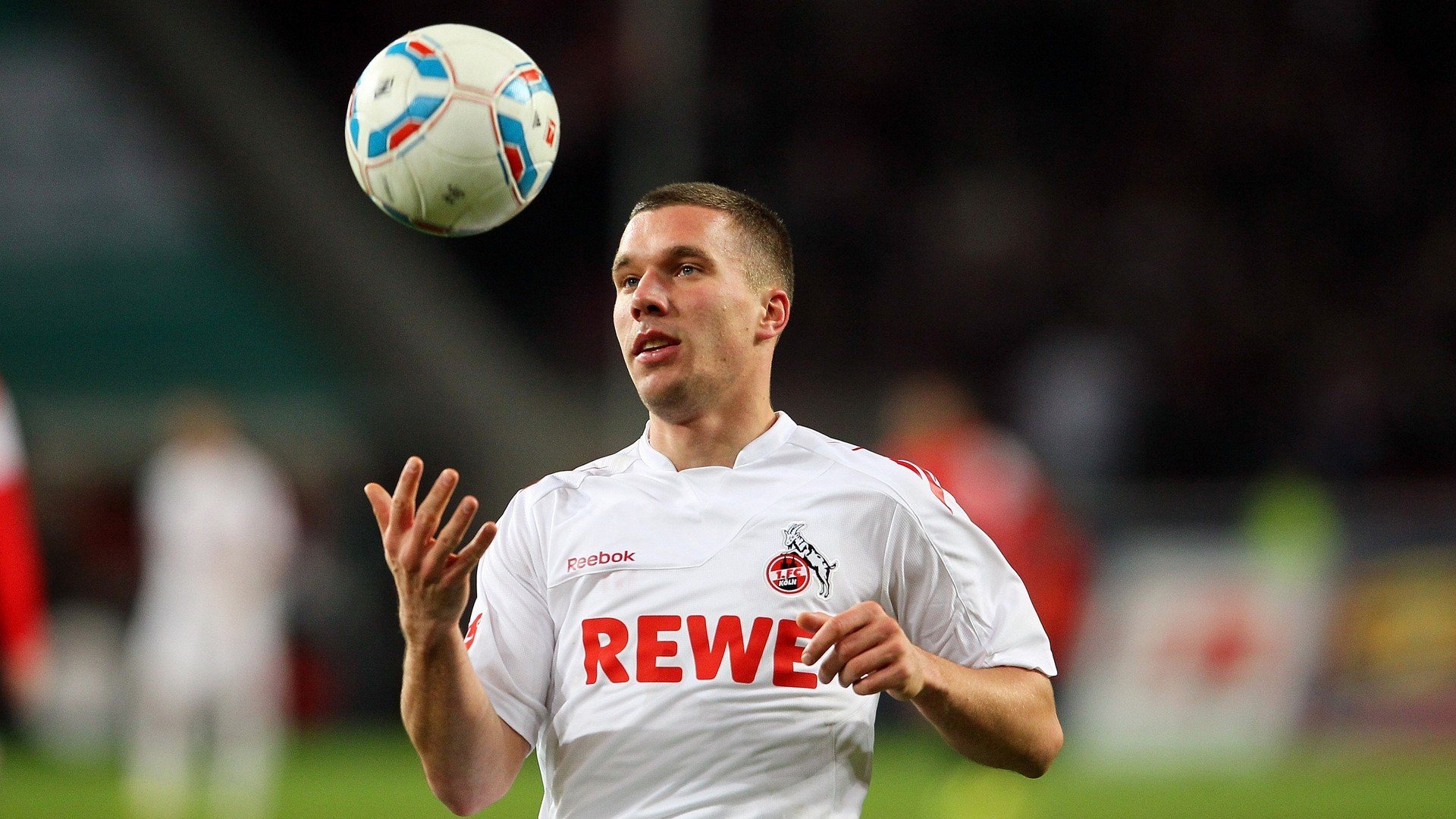 骑士完胜新疆队,保罗统治全场